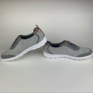 CLOUDSTEPPERS BY CLARK! NWT-Never worn. STEP Allenabay 7M Two tone Gray Sneakers